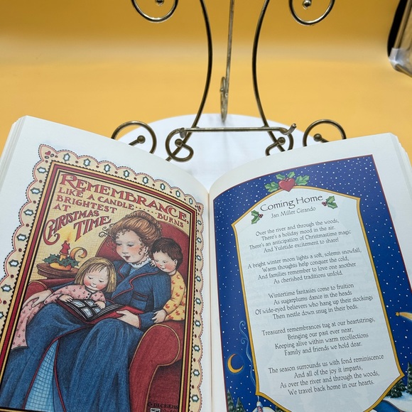 Believe Christmas Treasury by Mary Engelbreit, Christmas - Picture 5 of 5